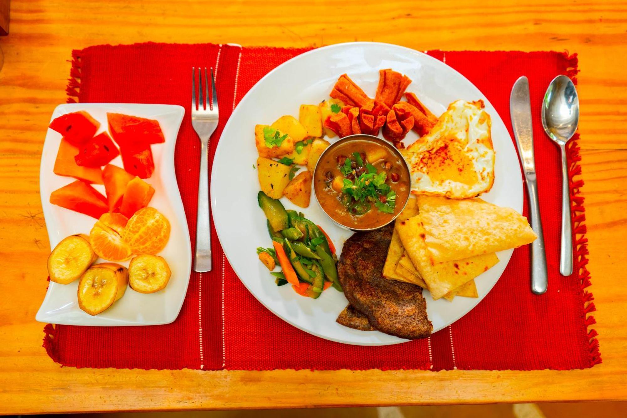 Teeka Resort Suites & Spa Pokhara Zewnętrze zdjęcie