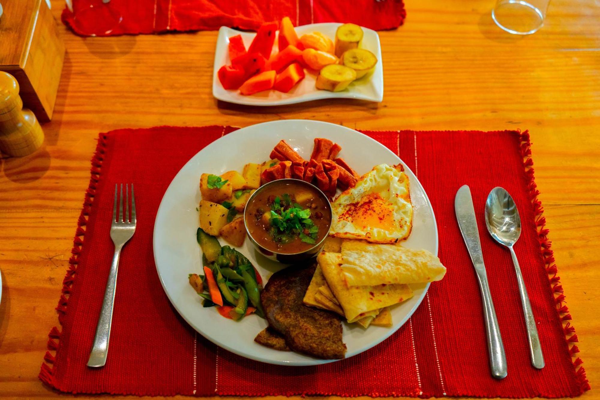 Teeka Resort Suites & Spa Pokhara Zewnętrze zdjęcie