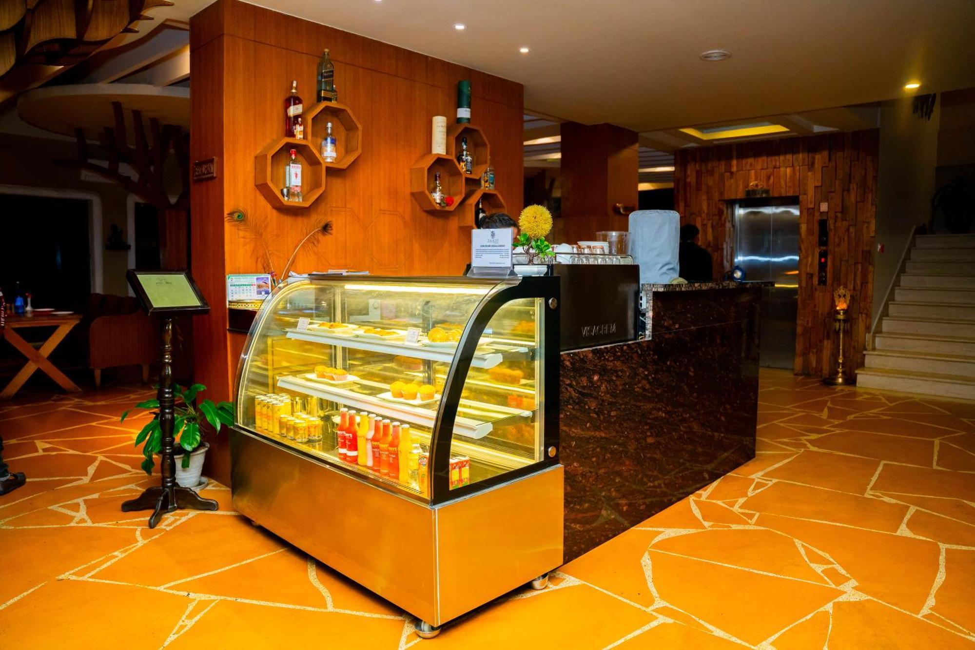 Teeka Resort Suites & Spa Pokhara Zewnętrze zdjęcie