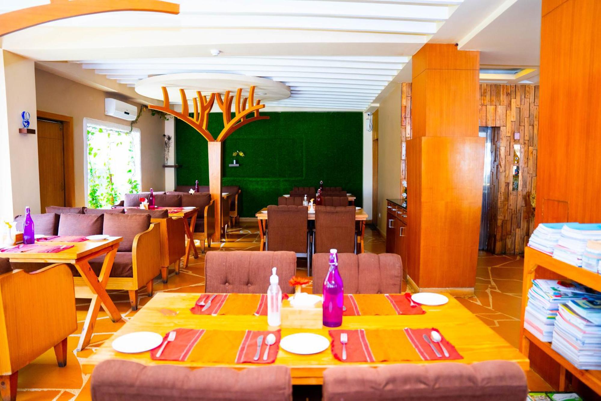 Teeka Resort Suites & Spa Pokhara Zewnętrze zdjęcie