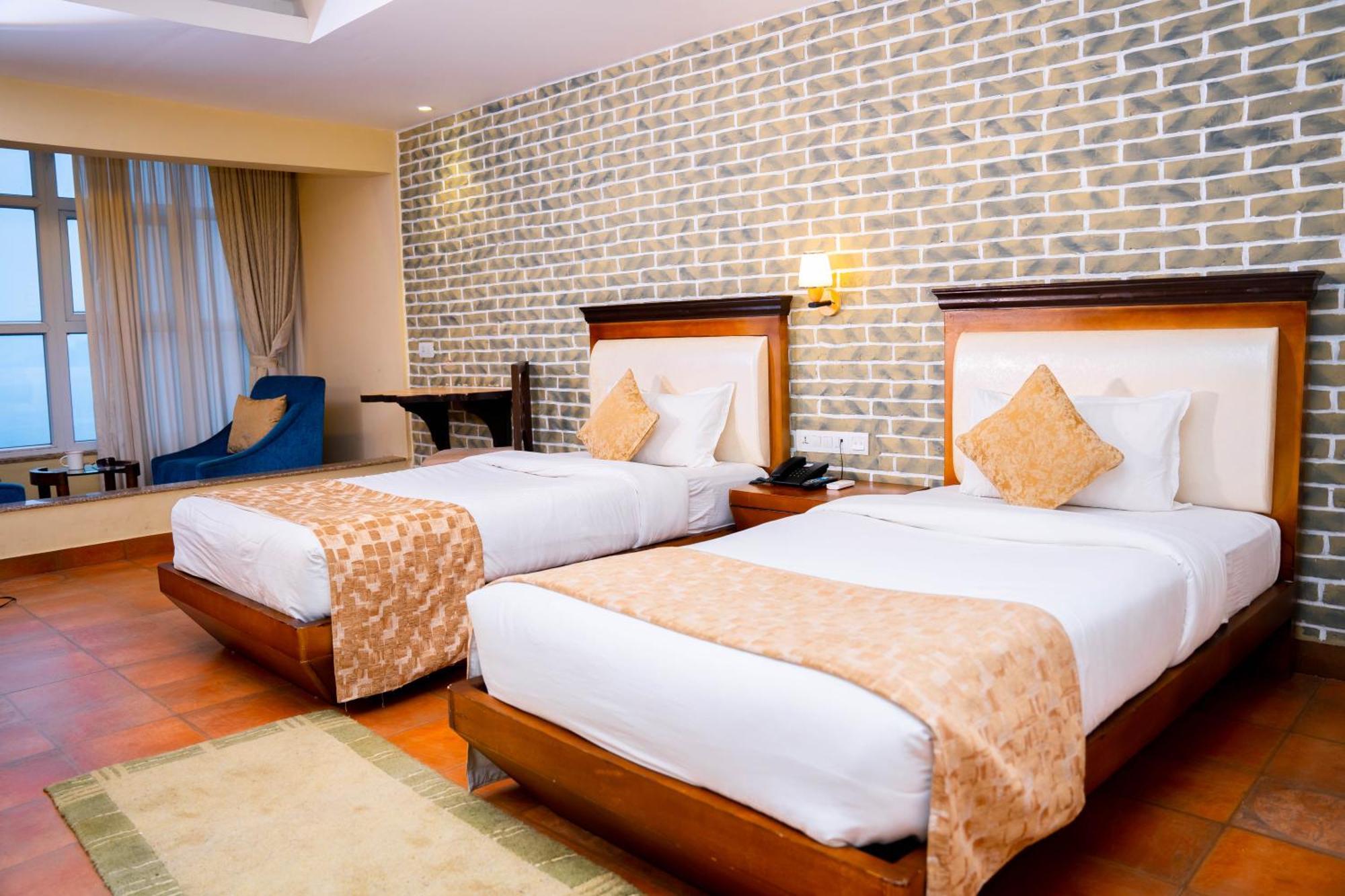 Teeka Resort Suites & Spa Pokhara Zewnętrze zdjęcie