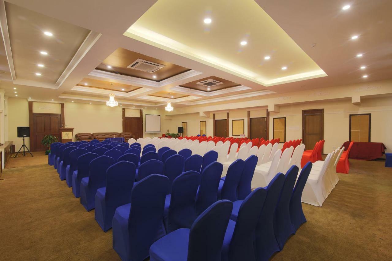 Teeka Resort Suites & Spa Pokhara Zewnętrze zdjęcie